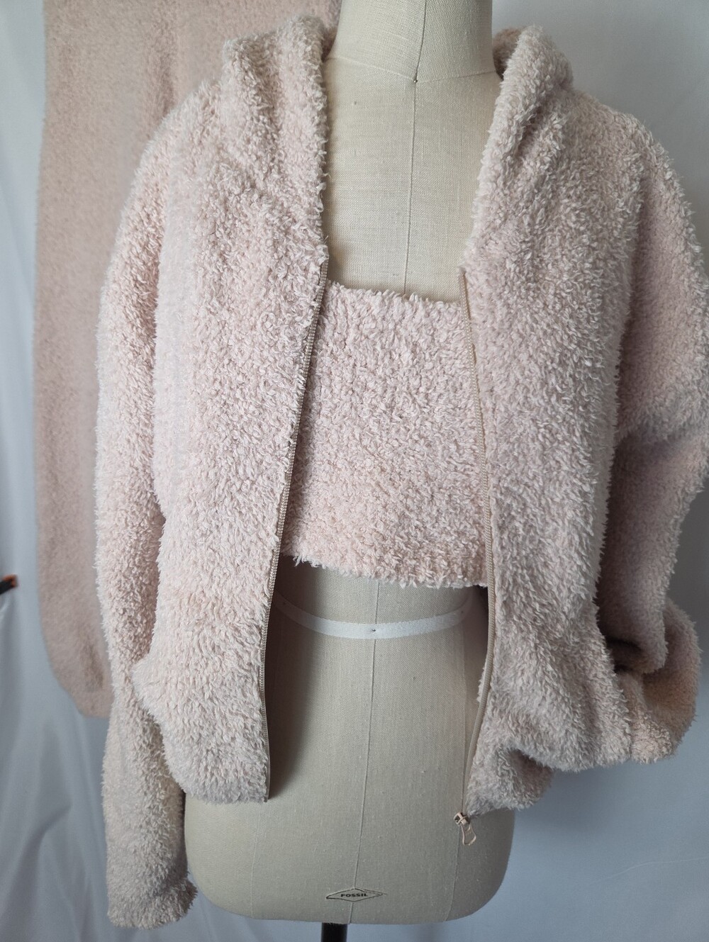 Skims Three Piece Cozy Set Pink Jogger Pants Hoodie Cropped Tank - Picture 15 of 15